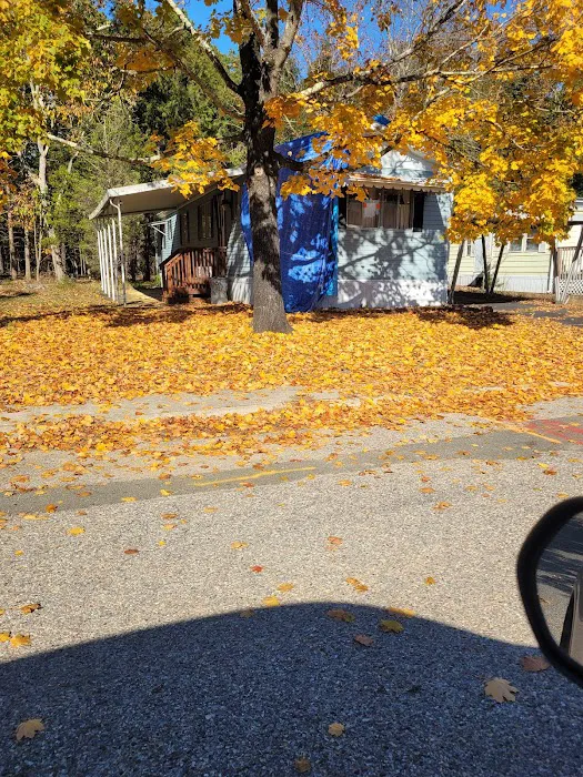 Maple Glen Mobile Home Park Picture 9