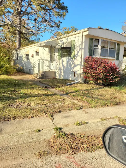 Maple Glen Mobile Home Park Picture 8