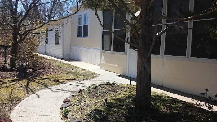 Roberts Mobile Home Park Picture 10
