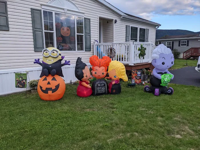 Bob Mobile Home Park Picture 1