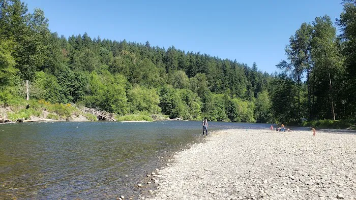 Riverbend Campground Picture 3