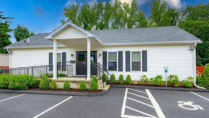 Lakeview CT Picture 8