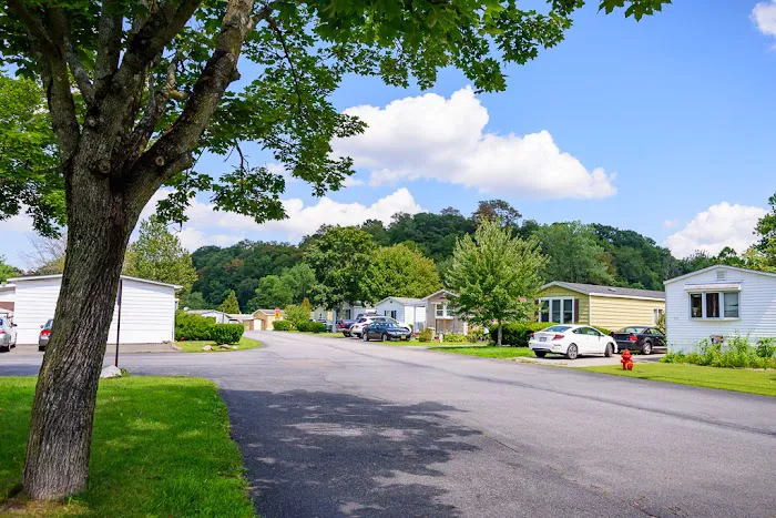 Moorgate Mobile Home Park Picture 2