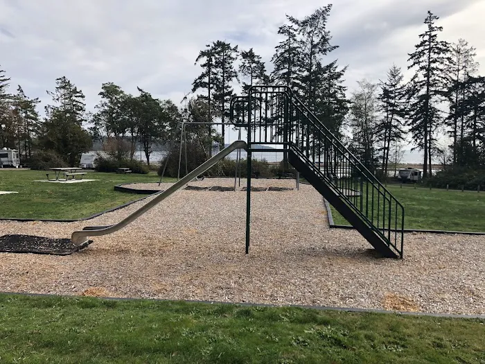 Lower Oak Bay Campground Picture 2