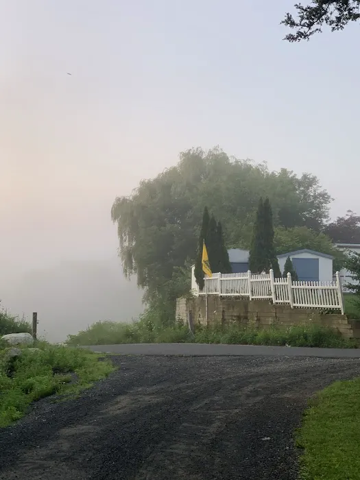 Candlewood Picture 2