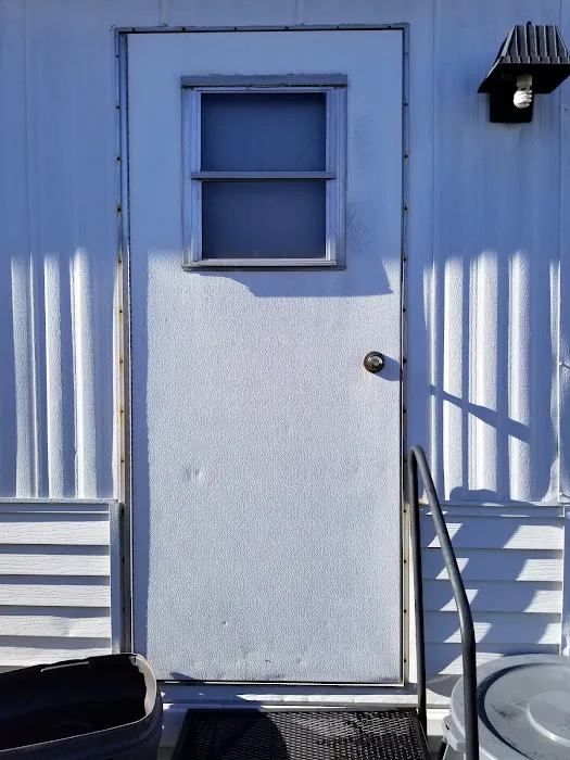 Cherry Hill Mobile Home Park Picture 10