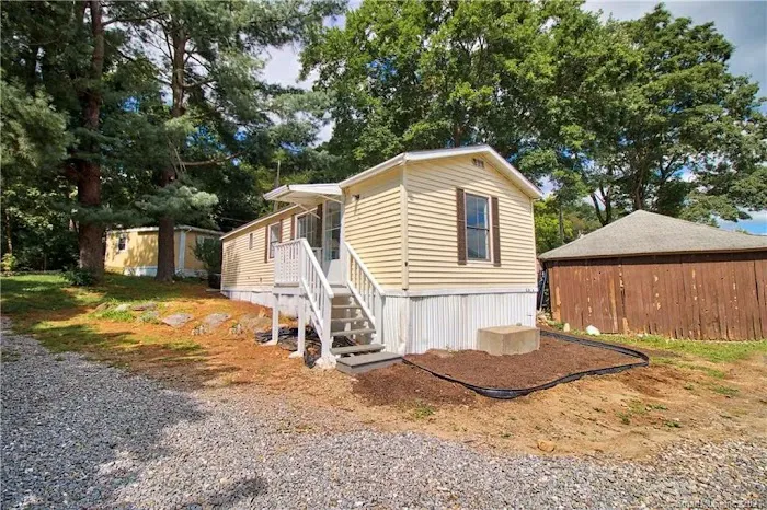 Naugatuck Pines Picture 5