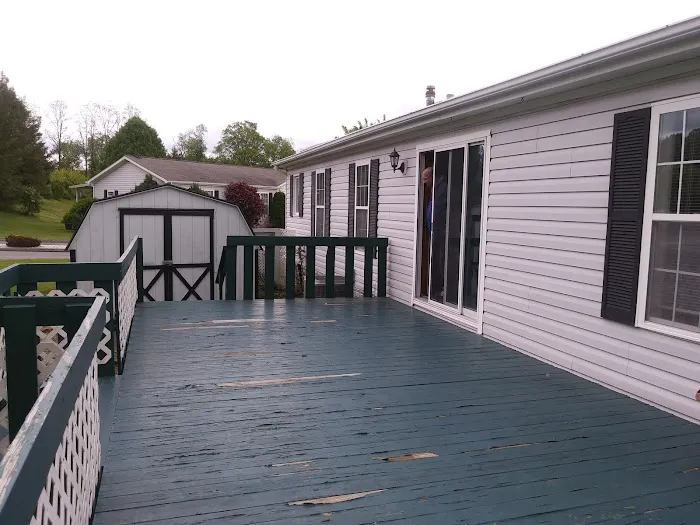 Kensington Village Picture 8