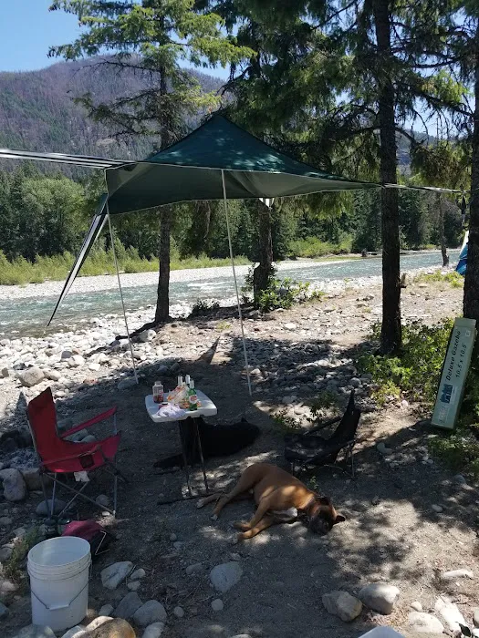 Cle Elum River Group Site Picture 5