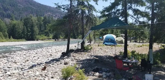 Cle Elum River Group Site Picture 7