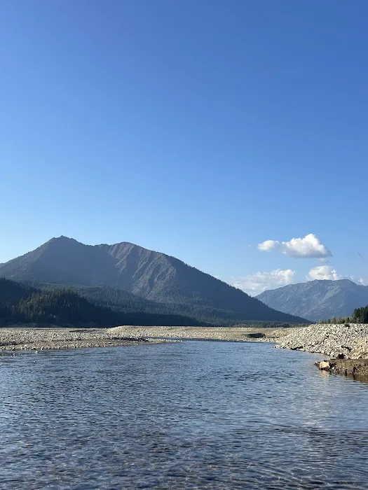 Cle Elum River Campground Picture 4