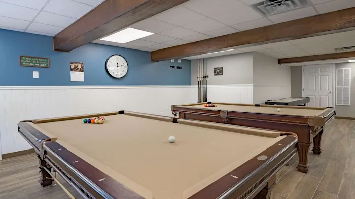 Forest Hill Picture 6