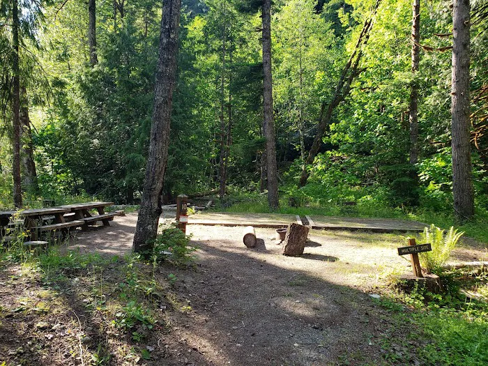 Troublesome Creek Campground Picture 5
