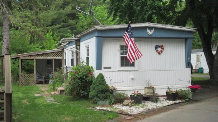 Creekside Estates Picture 6