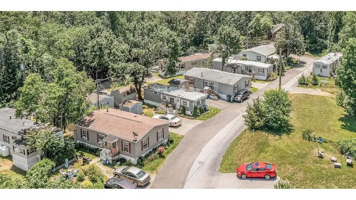 Highland Bluff Manufactured Home Community Picture 2