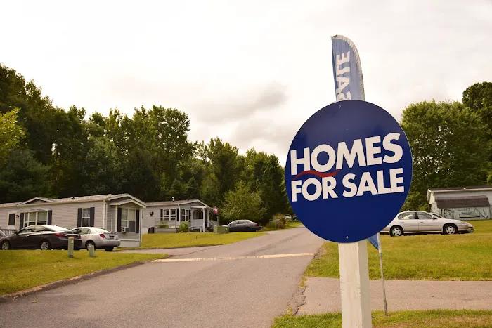 Connelly Terrace Manufactured Home Community Picture 10