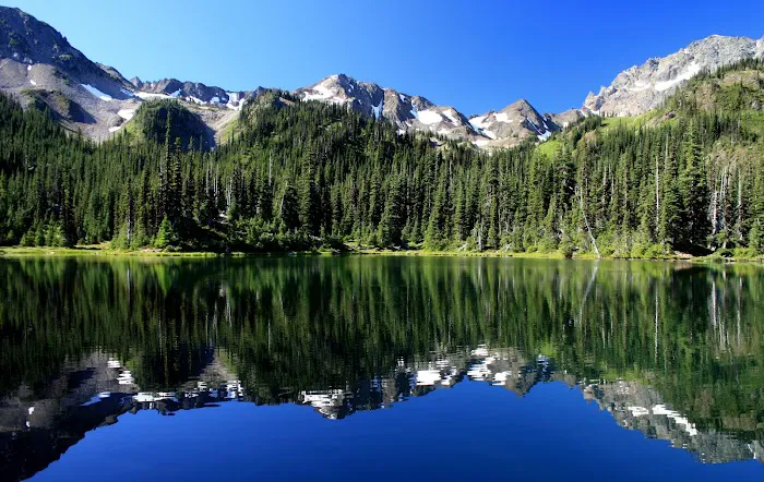 Royal Lake Picture 1