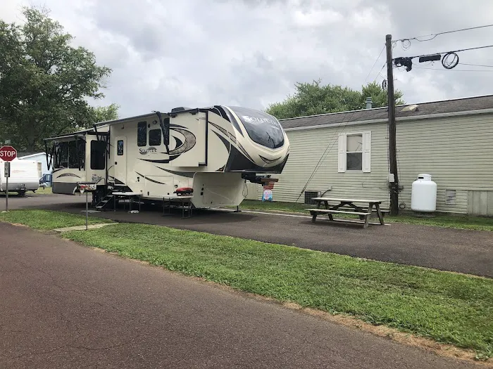Village Scene Mobile Home Park Picture 1