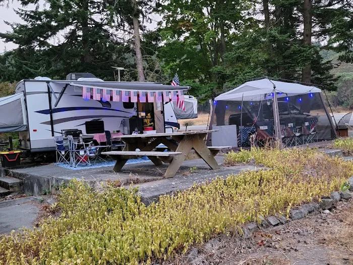 Fort Worden State Park Forest Campground Picture 6