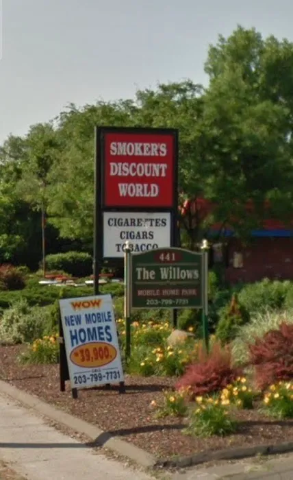 The Willows LLC Picture 2