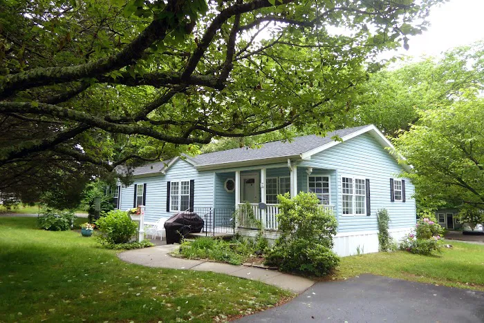 Cedar Grove Manufactured Home Community Picture 4