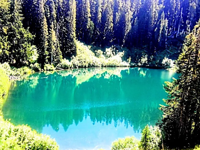 New England Village Picture 8