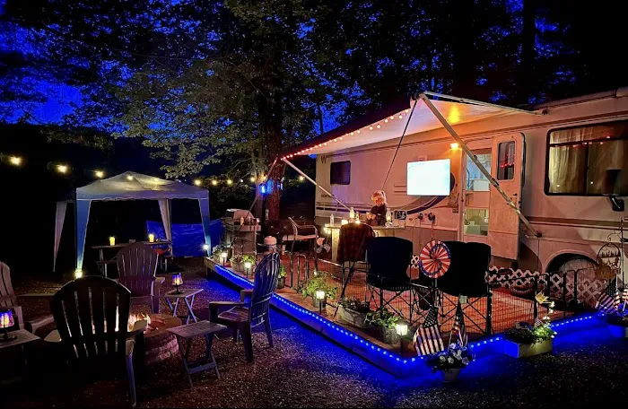 Interlake RV Park Picture 1