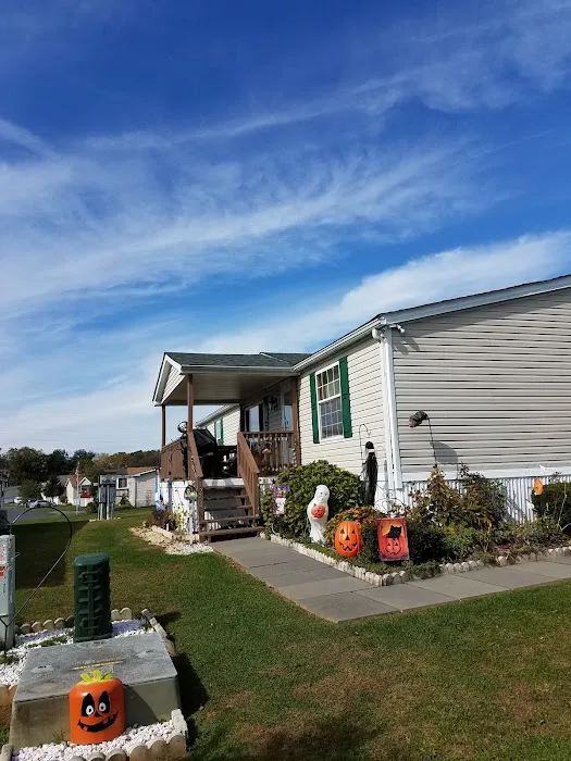 Indian Creek Village Picture 5
