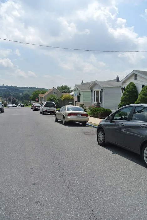 Holly Park Court Mobile Home Park, by Valley Community Management Picture 7
