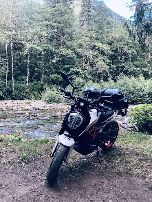 Glasgow Court Enterprises LLC Picture 1