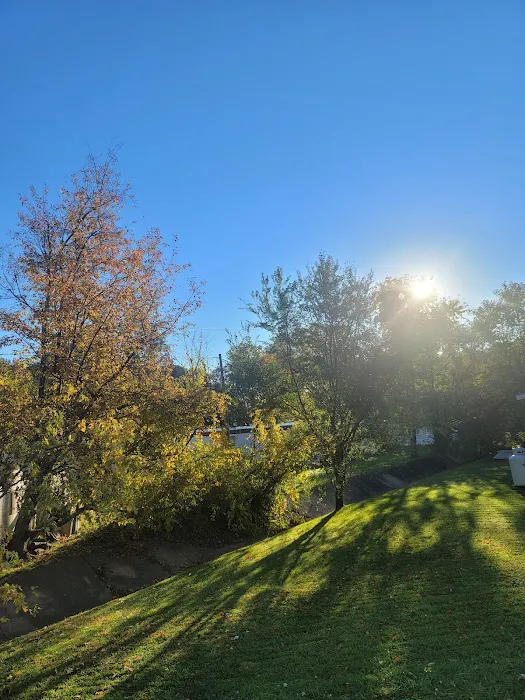 Glasgow Court Enterprises LLC Picture 10