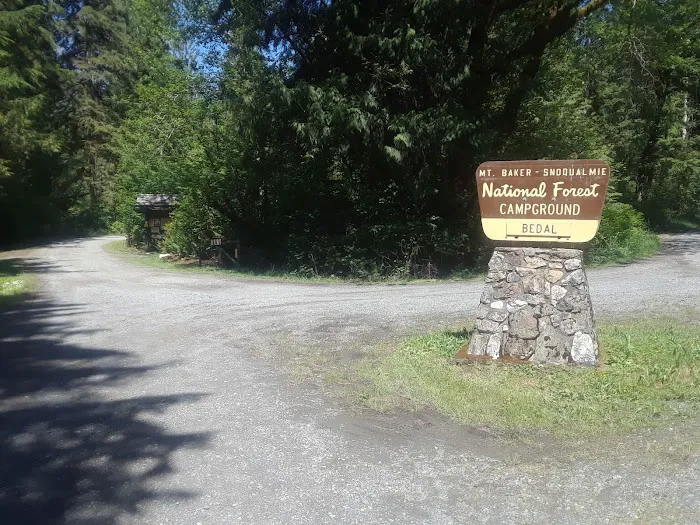 Glasgow Court Enterprises LLC Picture 19