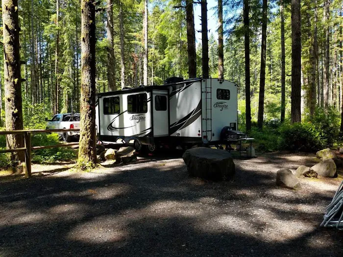 Middle Waddell Campground Picture 5