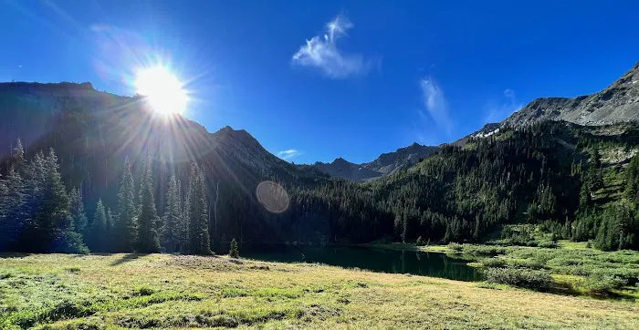 Gladys Lake Picture 2