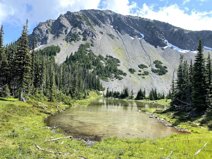 Gladys Lake Picture 3