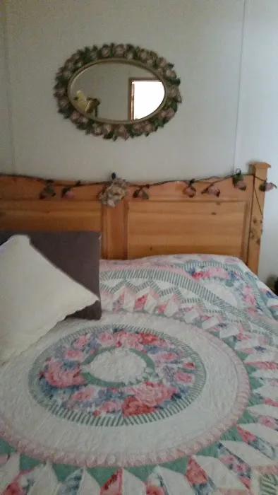 Maple Square Mobile Home Park Picture 9