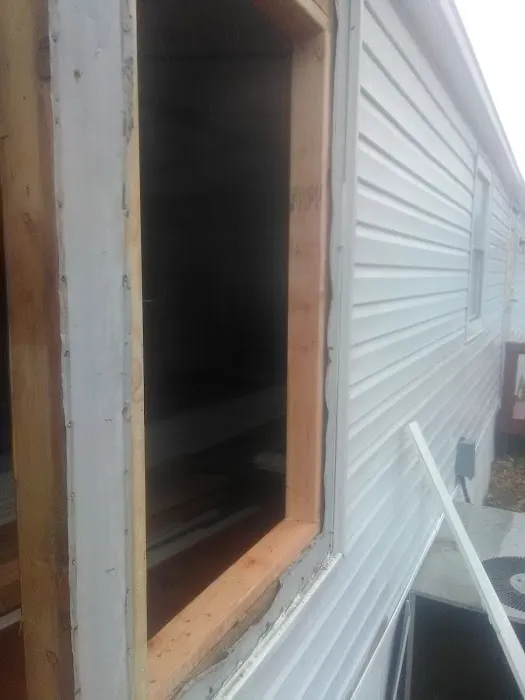 Maple Square Mobile Home Park Picture 2