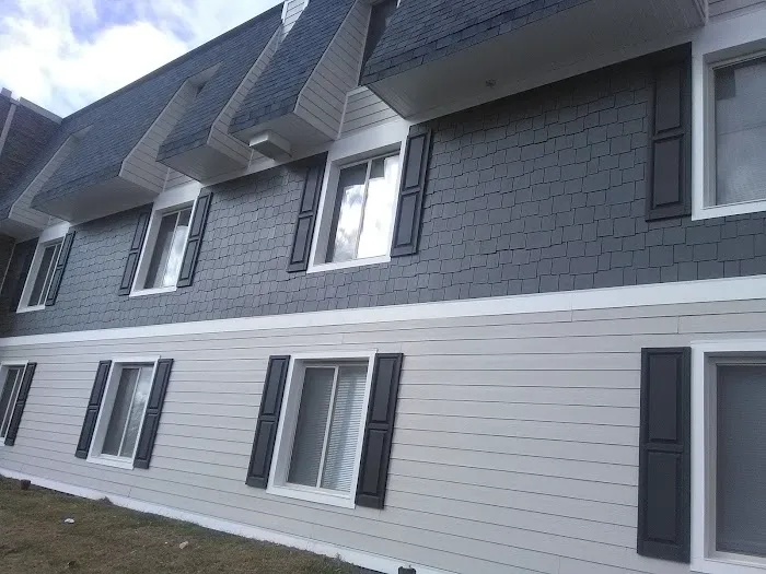 Maple Square Mobile Home Park Picture 3