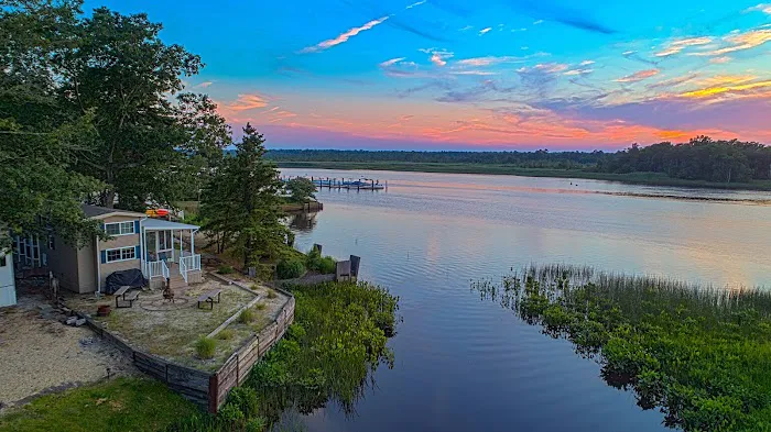 River Beach RV Resort Picture 10