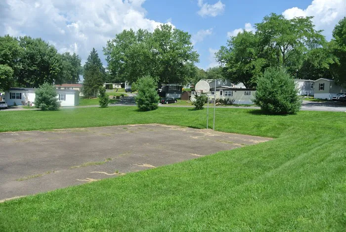 Whispering Hollow South Mobile Home Park, by Valley Community Management Picture 8