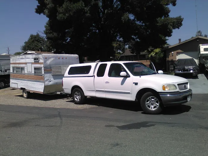 Sunny Waters Mobile Home Park Picture 5