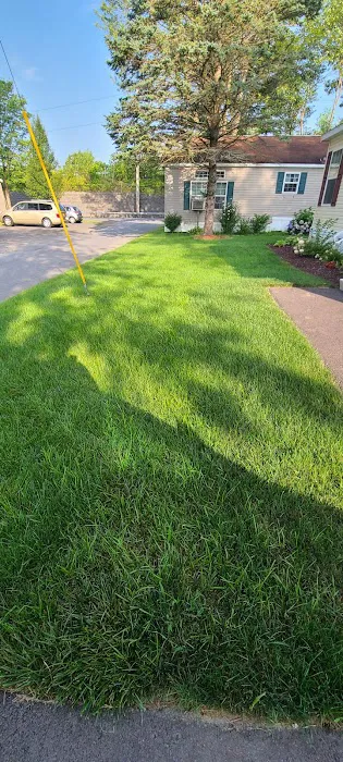 Rolling Hills Mobile Home Park Picture 7