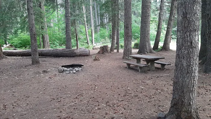 Grasshopper Meadows Campground Picture 4
