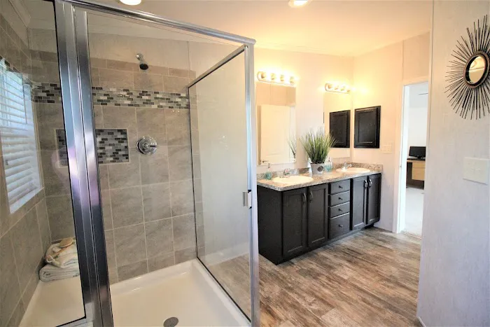 Oak Forest II Manufactured Home Community Picture 10