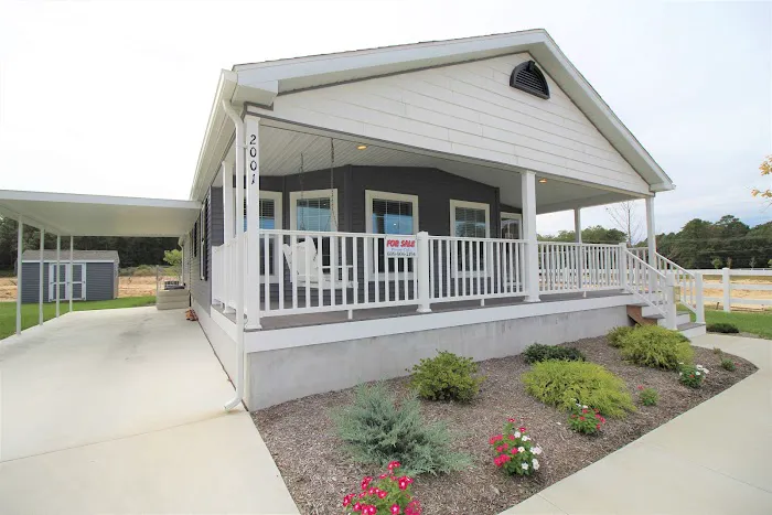 Oak Forest II Manufactured Home Community Picture 4