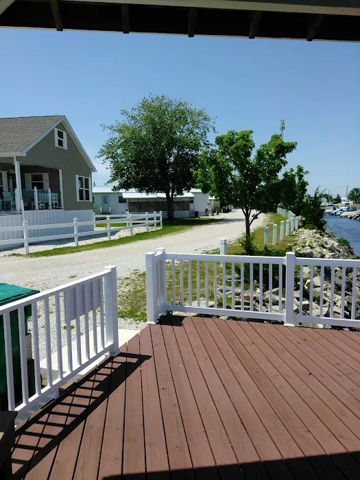 Bay Breeze Village Picture 7