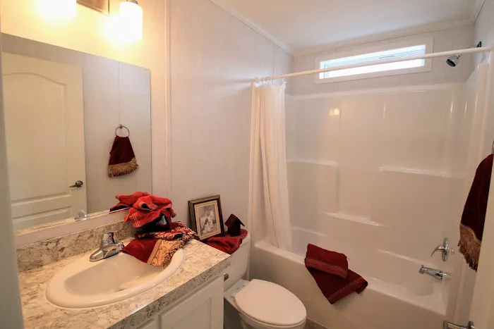 Harbor Crossings Manufactured Home Community Picture 3