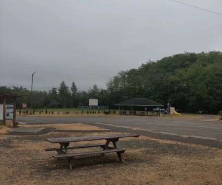 Friends Landing-Camping