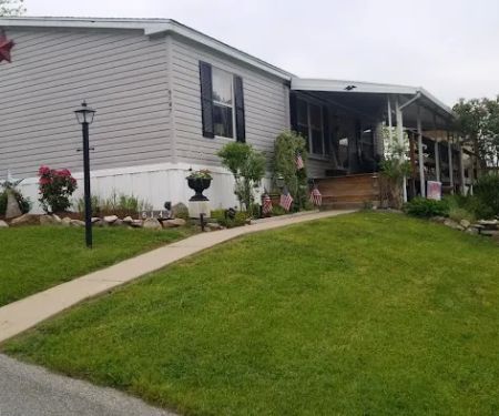 Glencrest Mobile Home Park, by Valley Community Management