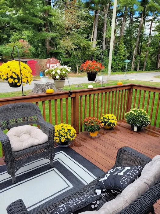 R&R Mobile Home Park Picture 10